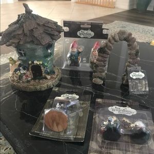 Garden decor and figurines
